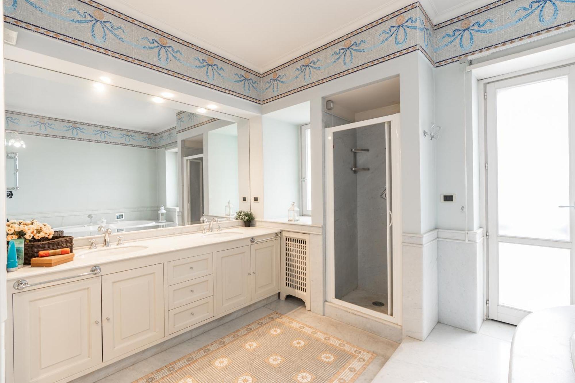 B&B Frida Suite Home Trani Eksteriør bilde