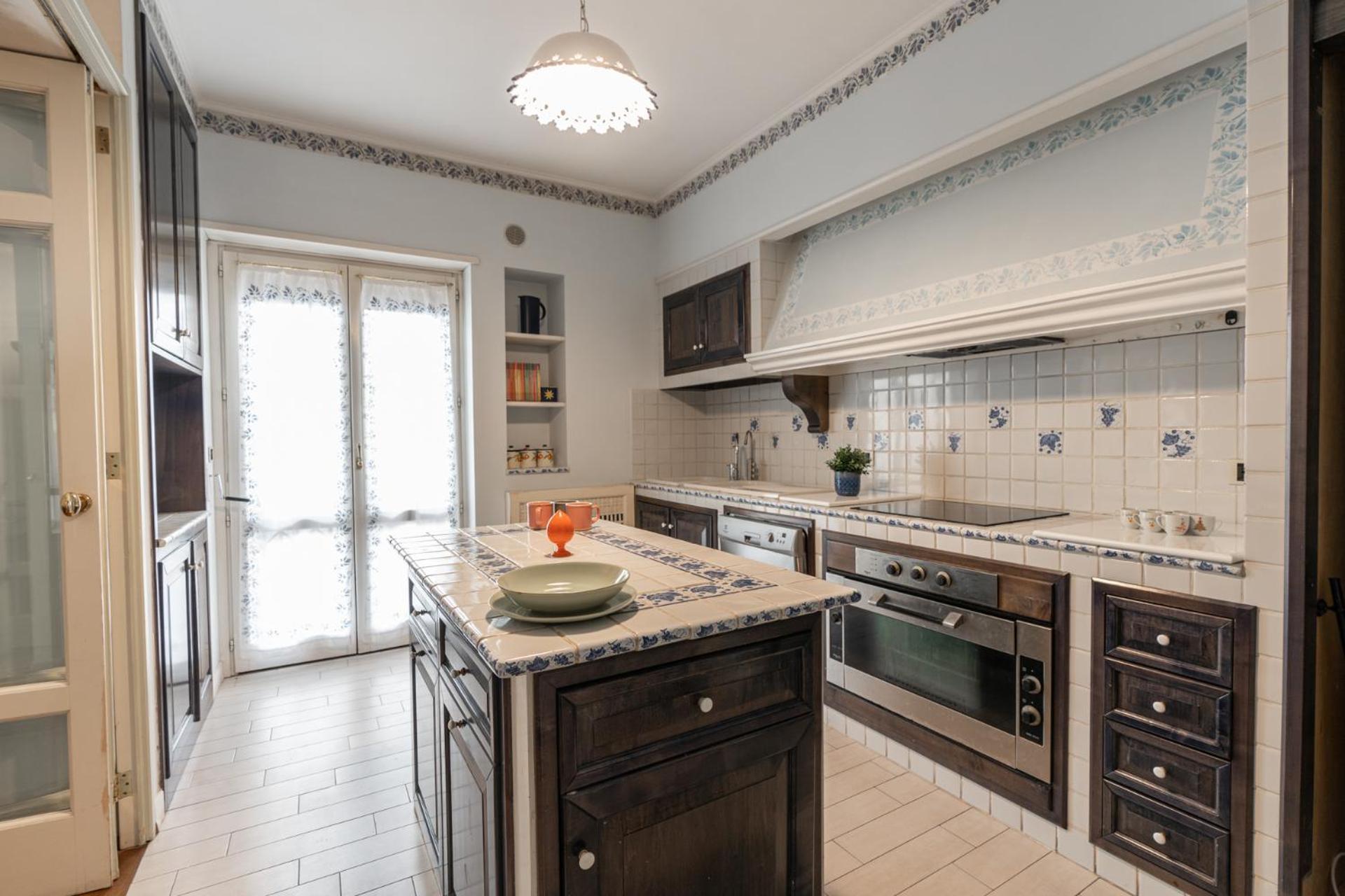 B&B Frida Suite Home Trani Eksteriør bilde
